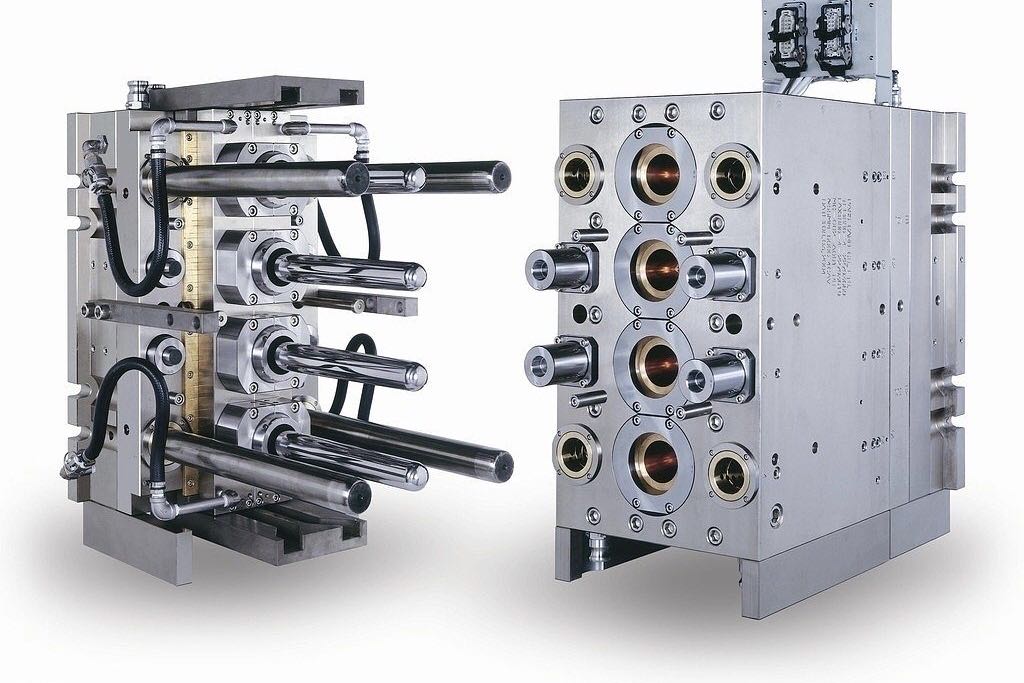 plastic injection moulding